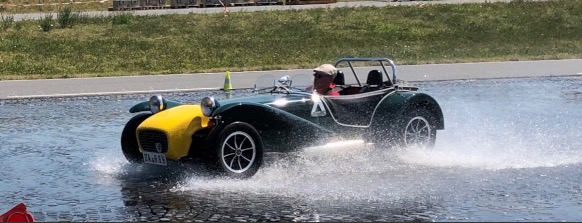 Florian auf Rutschbahn.jpg